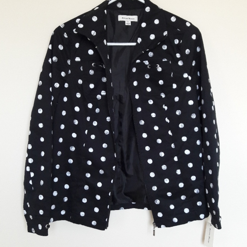 Light jacket - perfect for spring. NEW